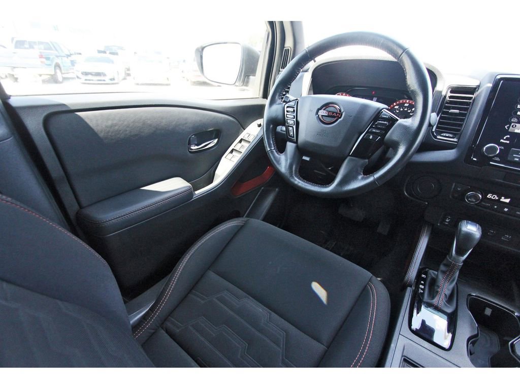 Used 2022 Nissan Frontier Pro-X RWD image 10