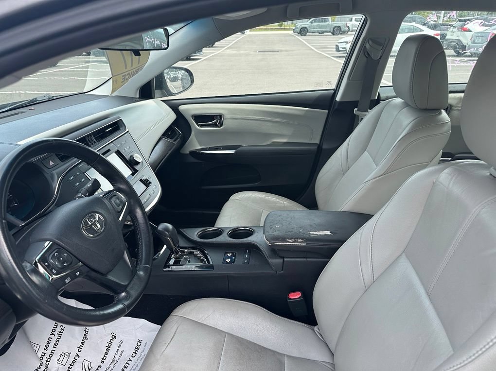 Used 2016 Toyota Avalon XLE FWD image 6