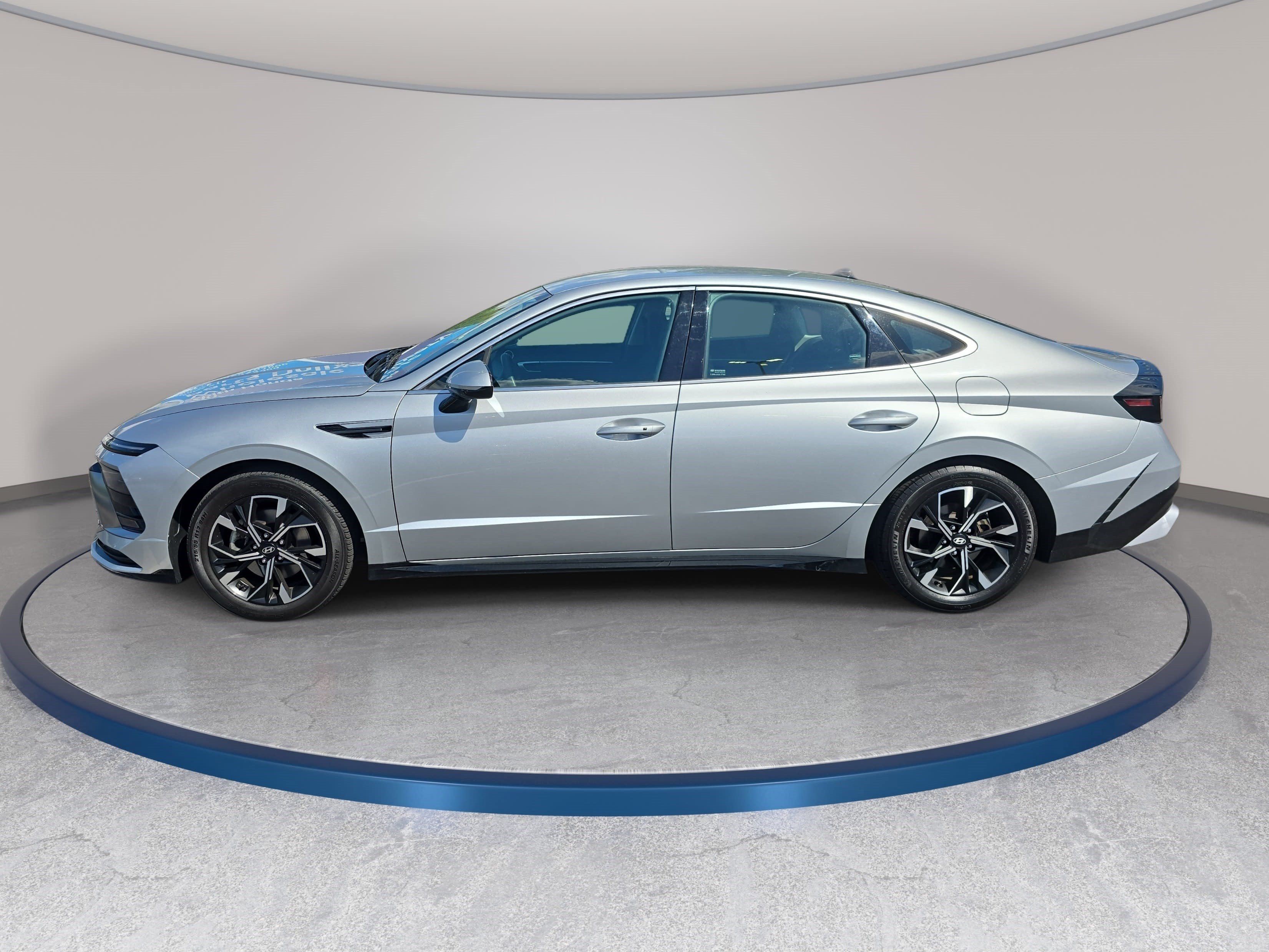 Used 2024 Hyundai Sonata SEL FWD image 8