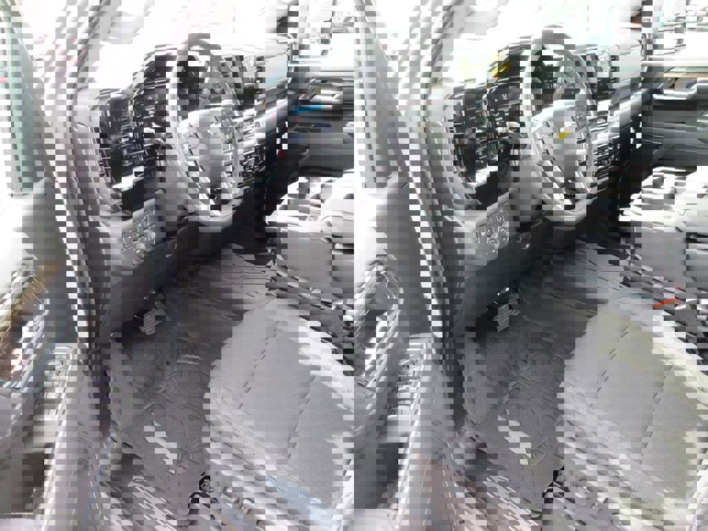 New 2026 Chevrolet Silverado 3500 LT w/ Convenience Package image 13