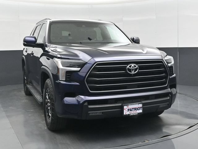 Used 2025 Toyota Sequoia SR5 w/ TRD Off-Road Package AWD/4WD image 31