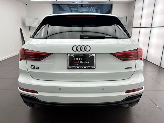 Used 2025 Audi Q3 2.0T Premium w/ Convenience Package AWD/4WD image 3