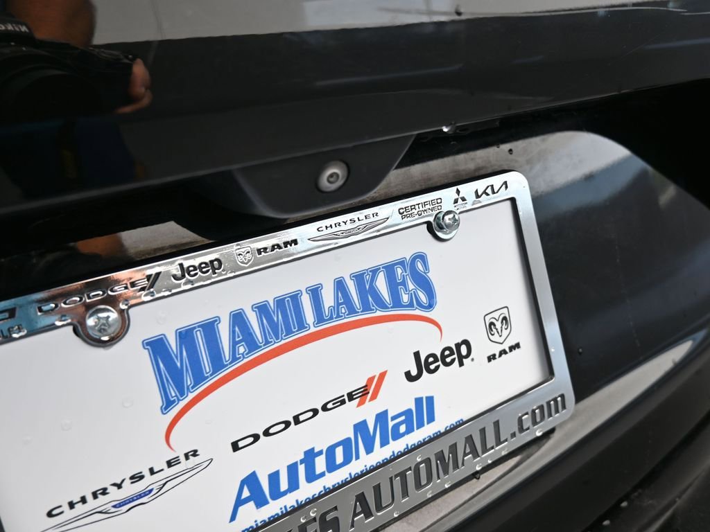 Used 2021 Jeep Grand Cherokee L Laredo w/ Luxury Tech Group I image 39