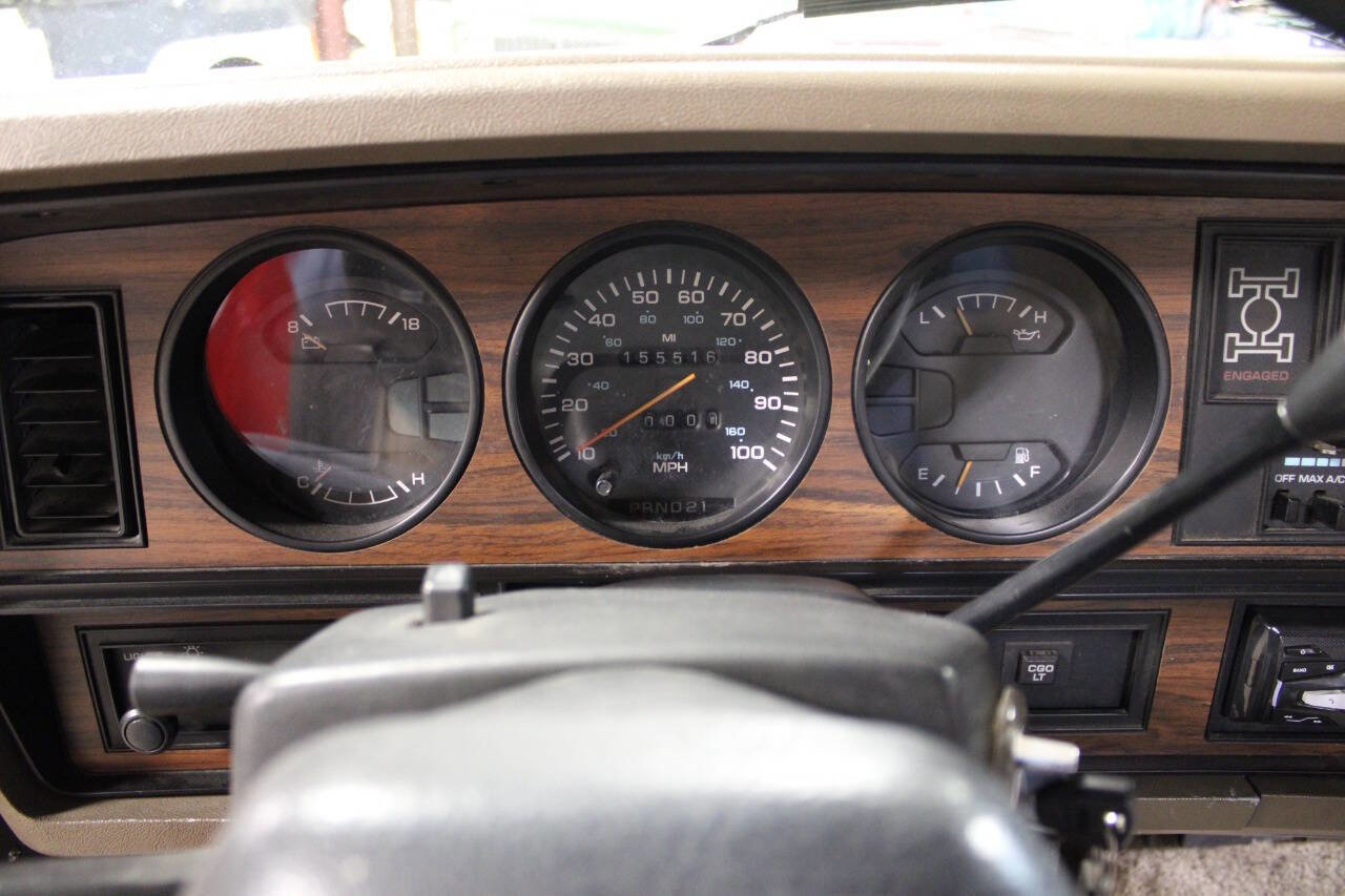 Used 1993 Dodge D/W Truck 250 image 34