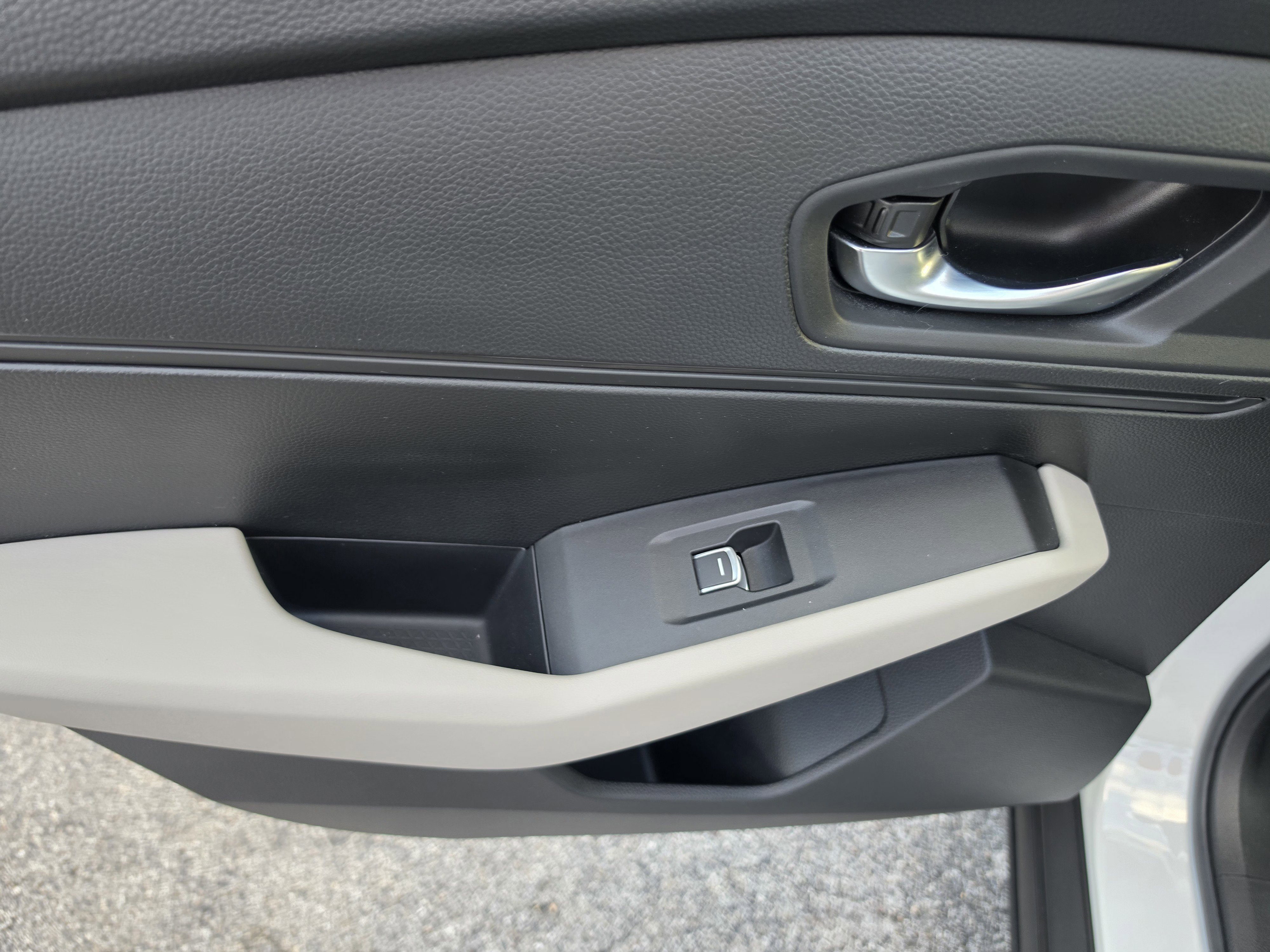 Certified 2023 Honda Accord EX image 13