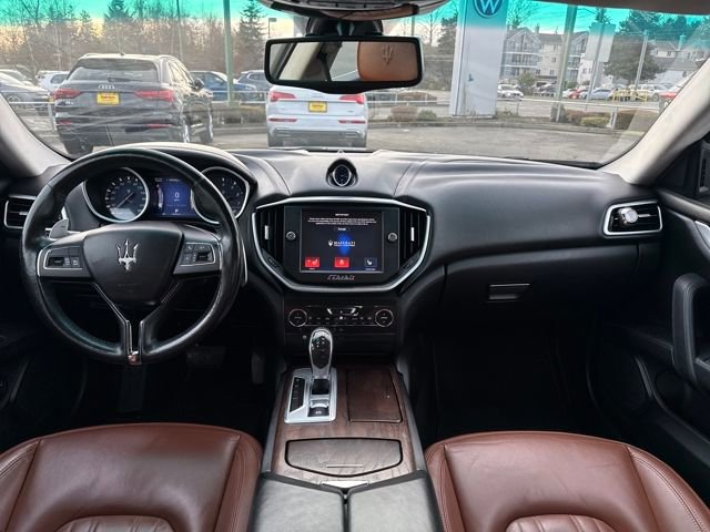 Used 2015 Maserati Ghibli Base image 12