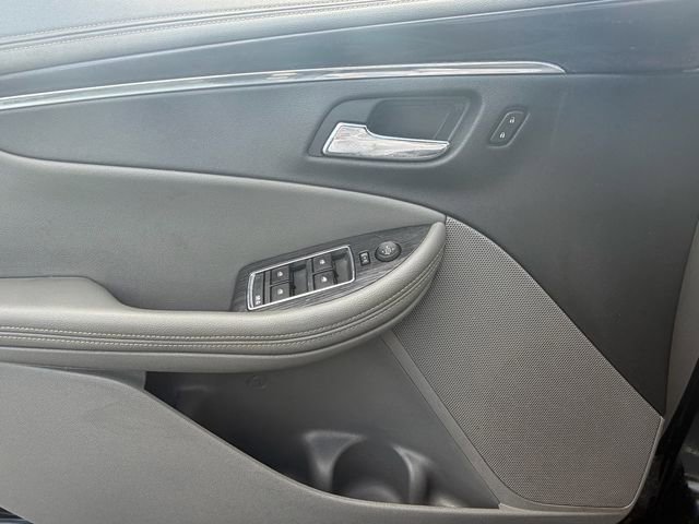 Used 2016 Chevrolet Impala LT FWD image 29