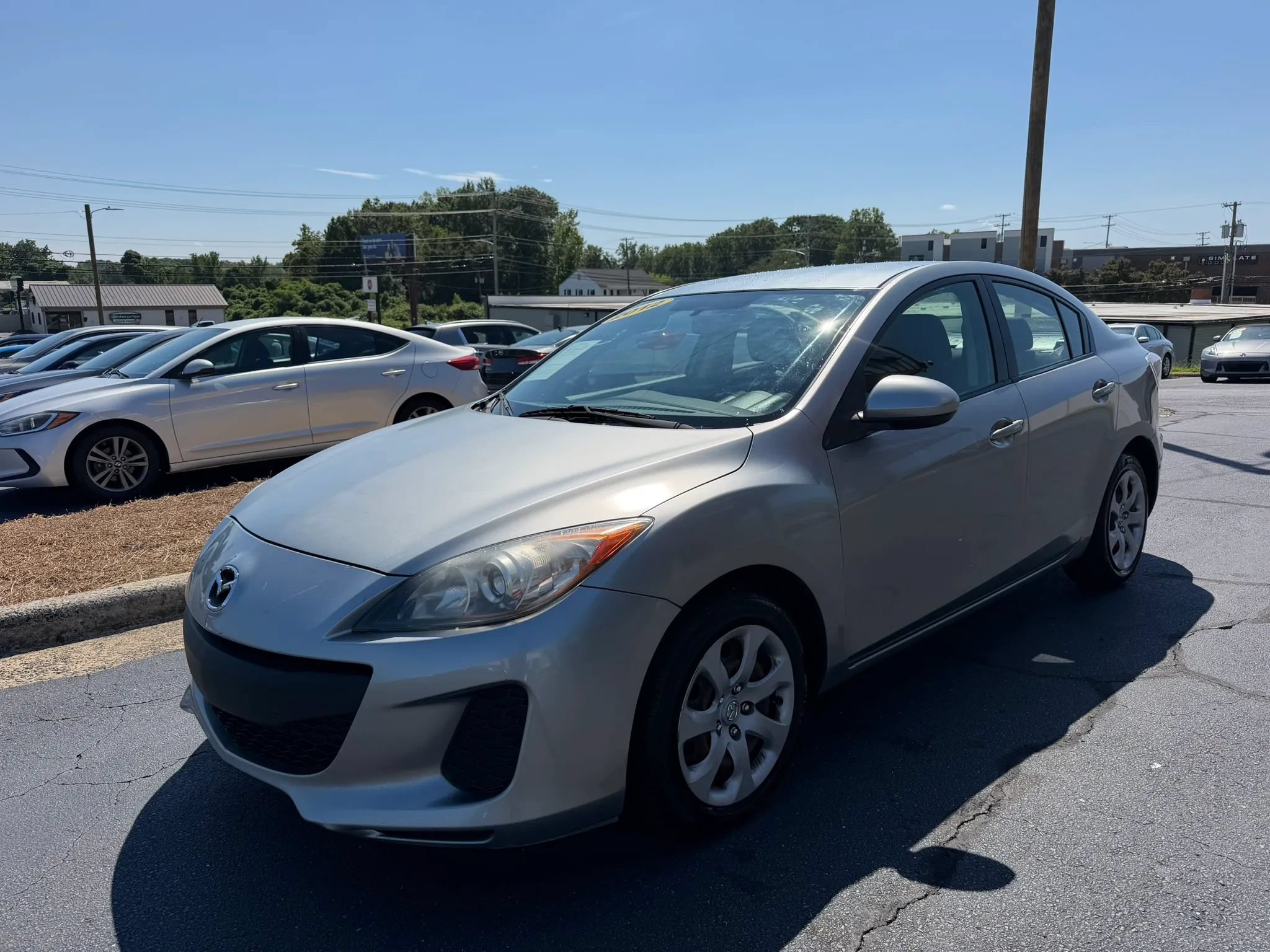 Used 2012 MAZDA MAZDA3 i Sport FWD image 3