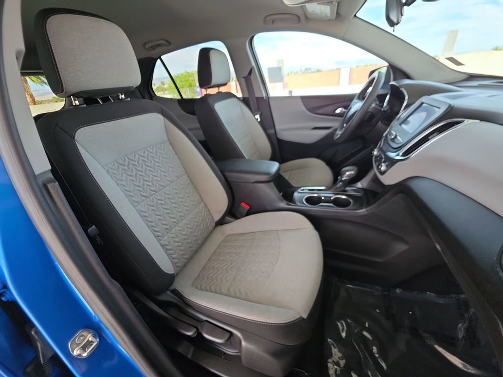 Used 2024 Chevrolet Equinox LS w/ LS Convenience Package FWD image 29