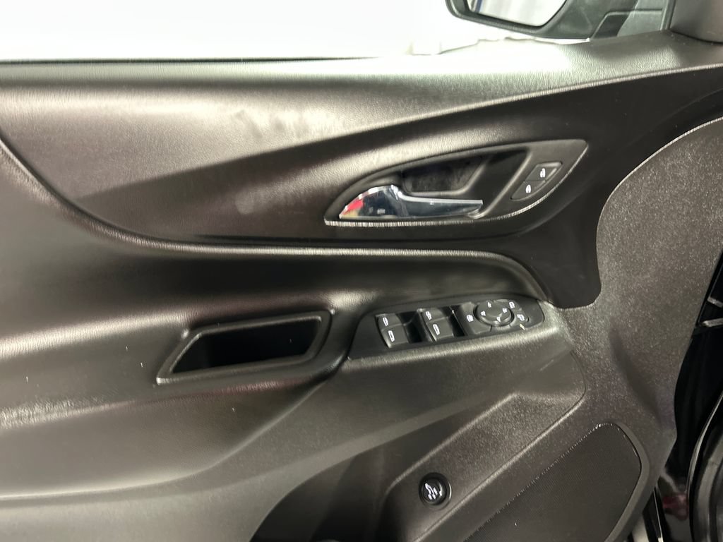 Used 2019 Chevrolet Equinox LT FWD image 12