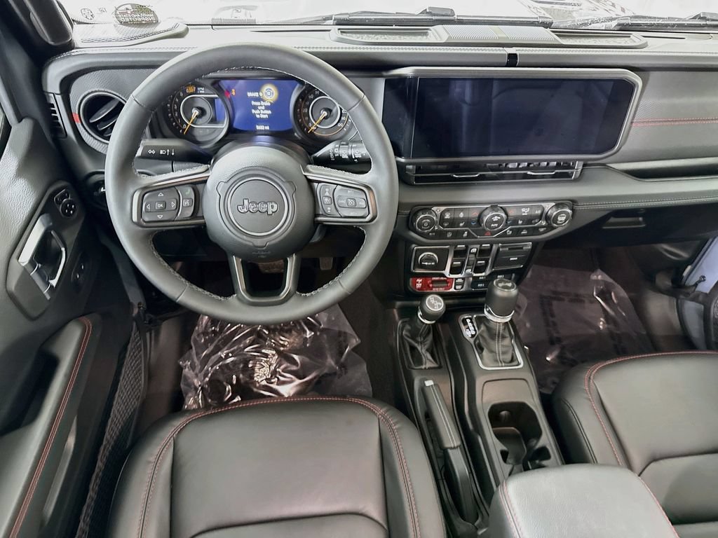 Used 2026 Jeep Wrangler Unlimited Rubicon w/ Safety Group AWD/4WD image 4