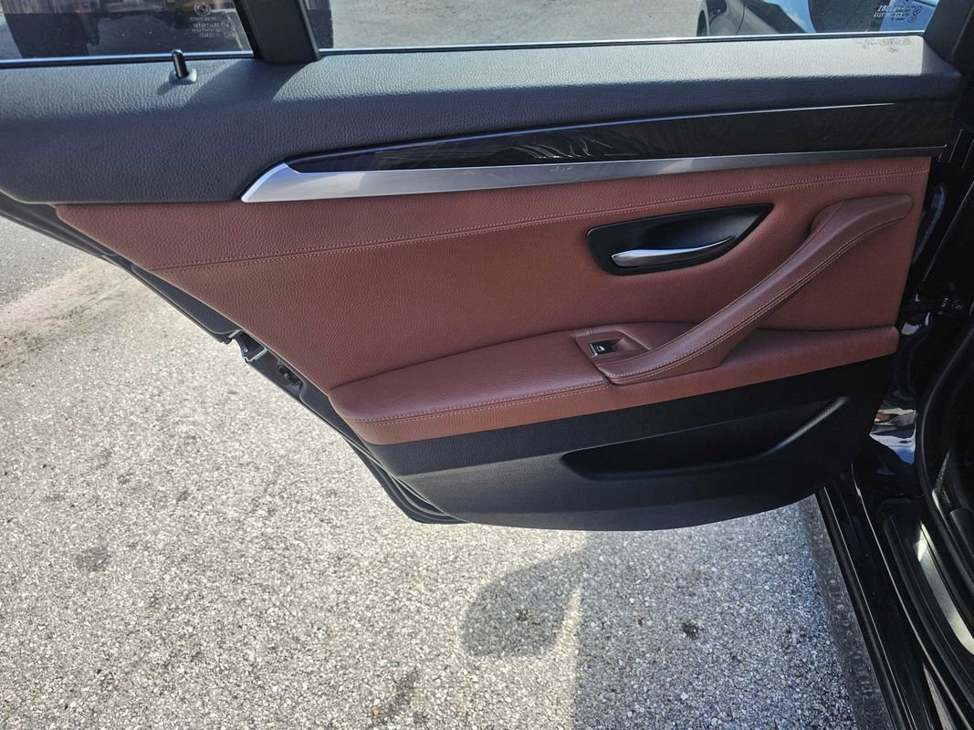 Used 2015 BMW 528i xDrive Sedan image 12