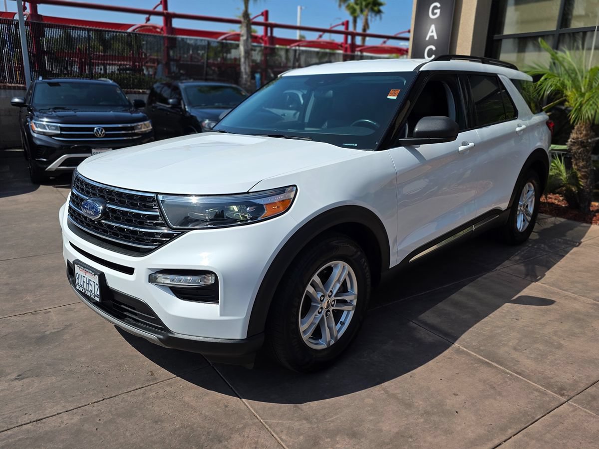 Used 2020 Ford Explorer XLT w/ Equipment Group 202A RWD image 5