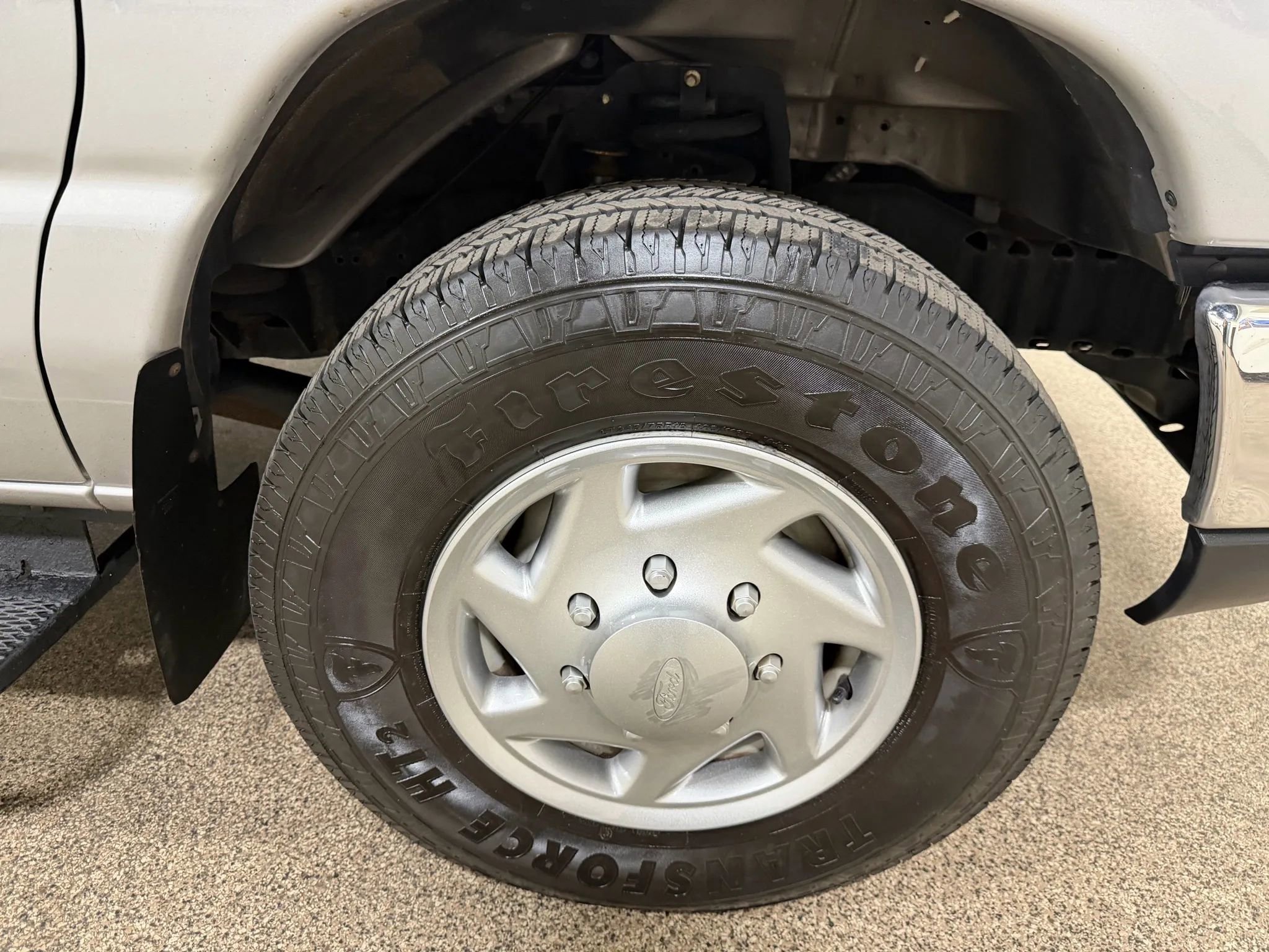 Used 2014 Ford E-250 and Econoline 250 Extended w/ Power Group image 73