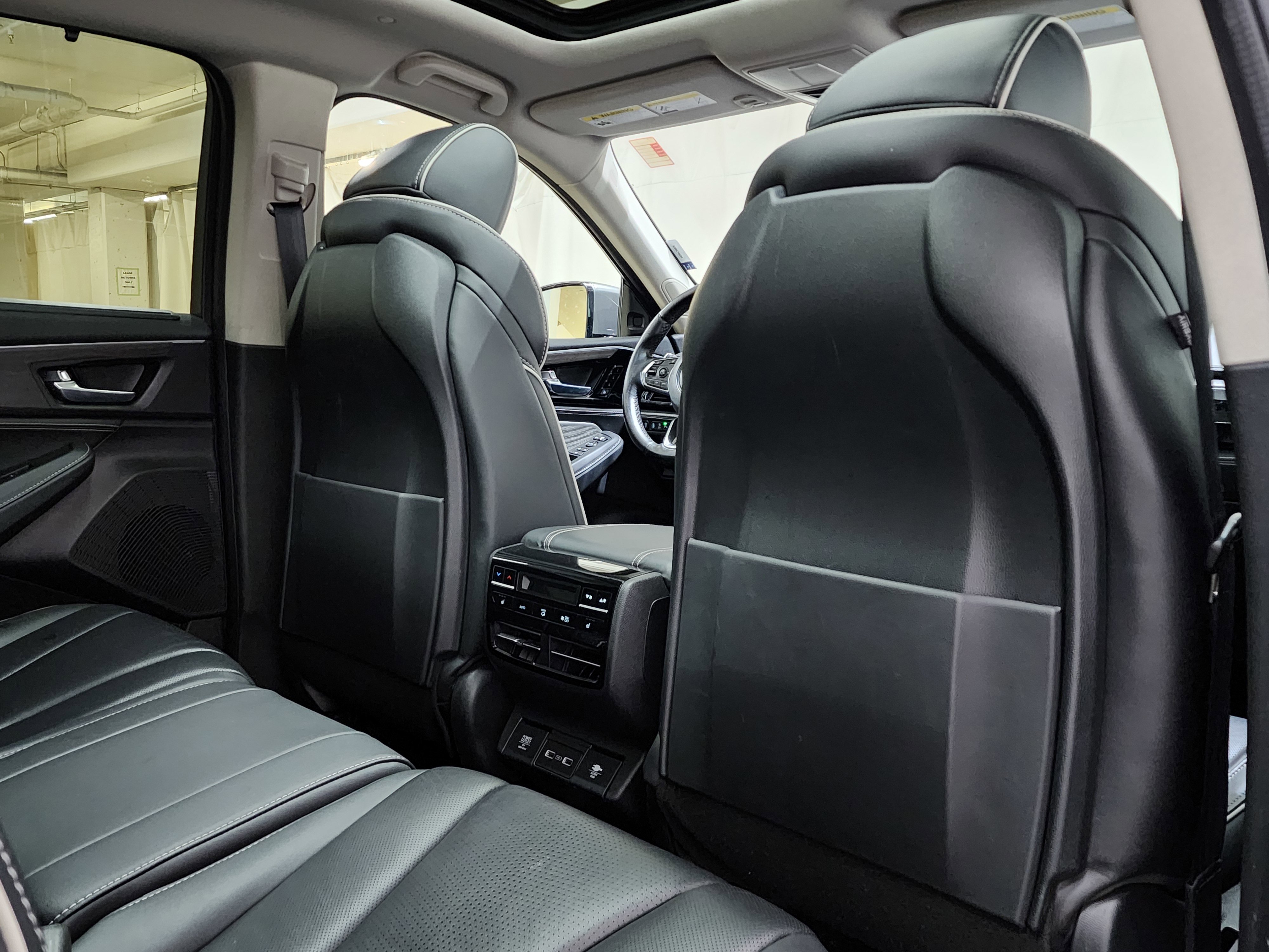 Certified 2023 Acura MDX SH-AWD w/ Advance Package image 18