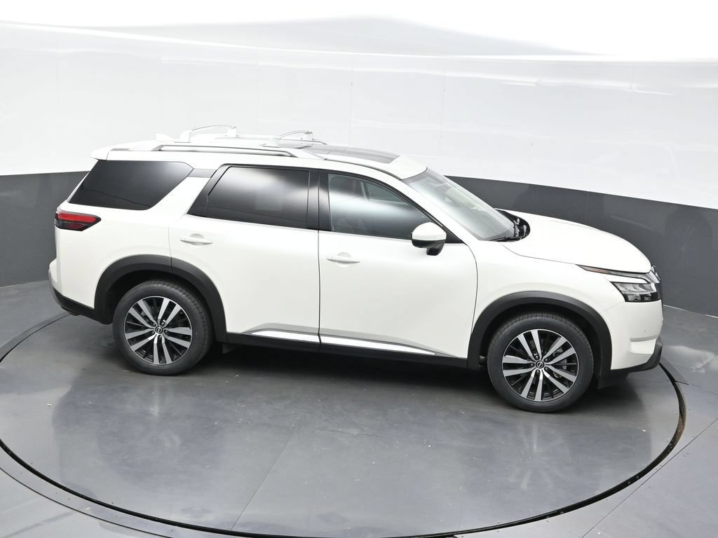 Used 2023 Nissan Pathfinder Platinum AWD/4WD image 48