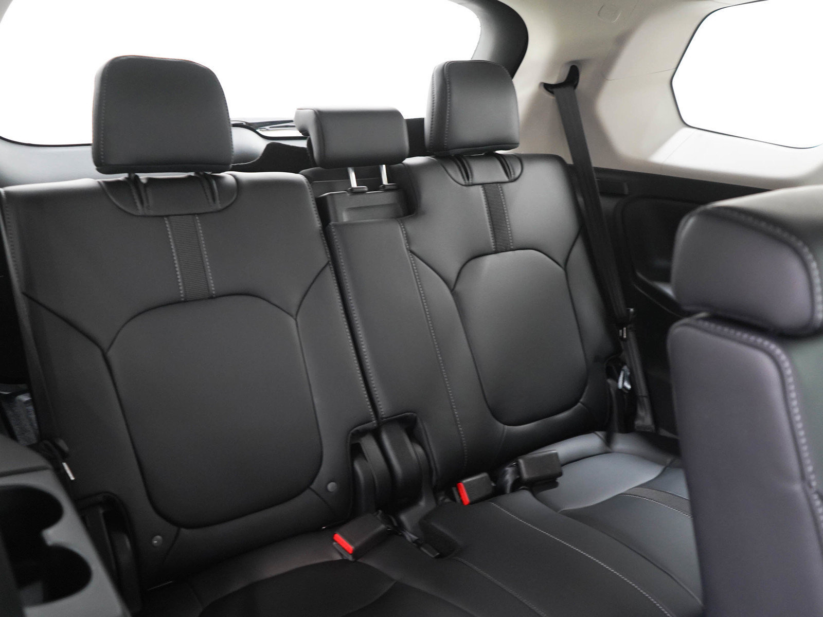 Used 2025 Honda Pilot EX-L image 13