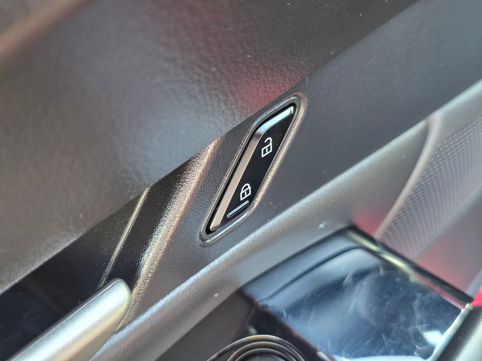 Used 2024 MAZDA CX-30 AWD 2.5 S w/ Select Sport Pkg image 21