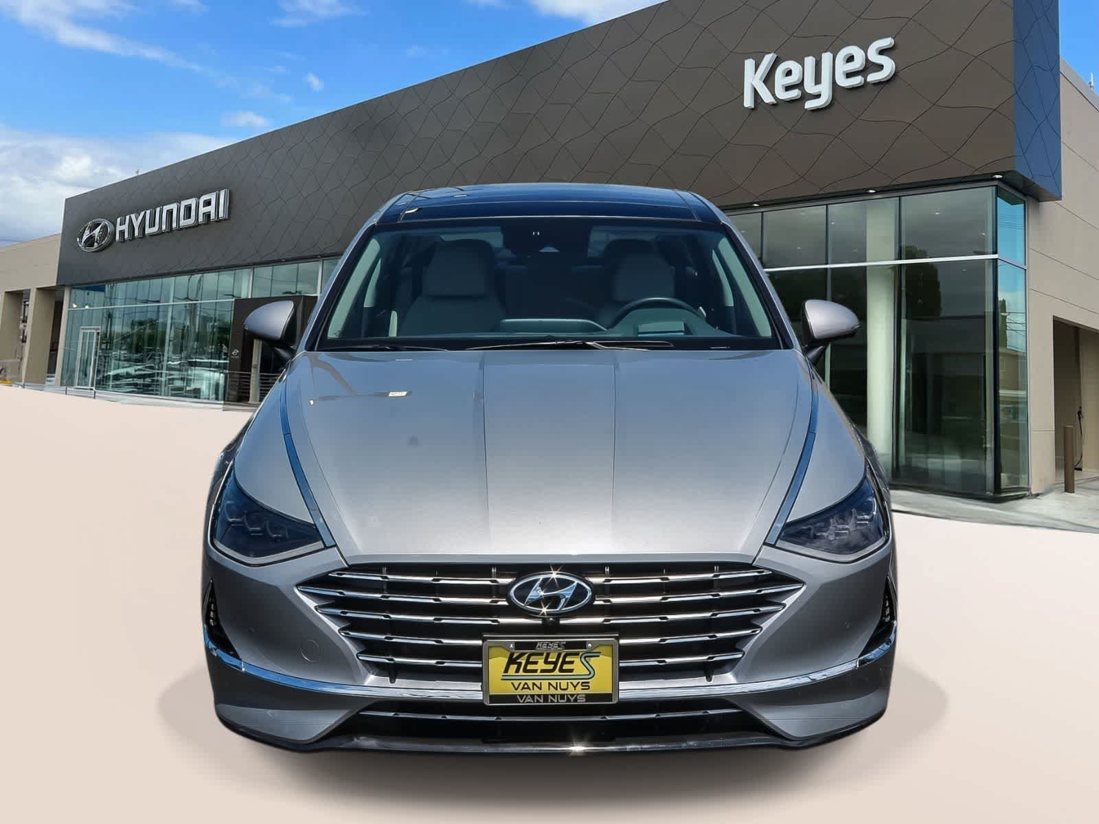 Certified 2023 Hyundai Sonata Limited FWD image 2
