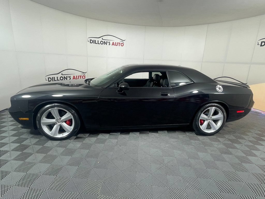 Used 2009 Dodge Challenger SRT8 w/ SRT Option Group II RWD image 3