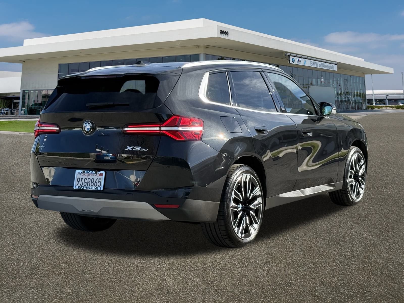 Used 2025 BMW X3 xDrive30i w/ Convenience Package image 10