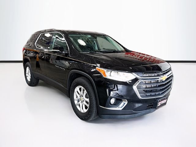 Used 2020 Chevrolet Traverse LT image 3