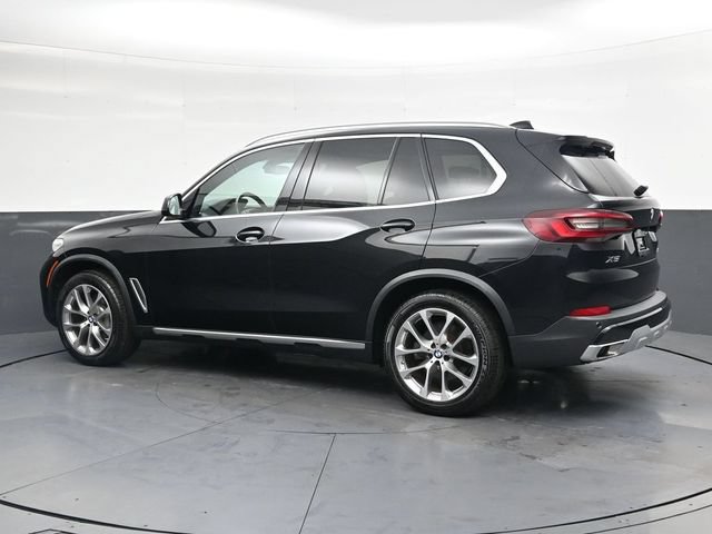 Used 2022 BMW X5 xDrive40i w/ Premium Package AWD/4WD image 6