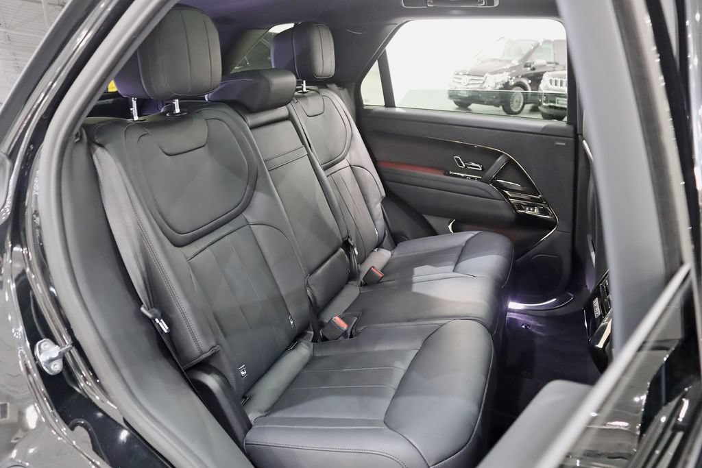 Used 2023 Land Rover Range Rover Sport SE AWD/4WD image 31