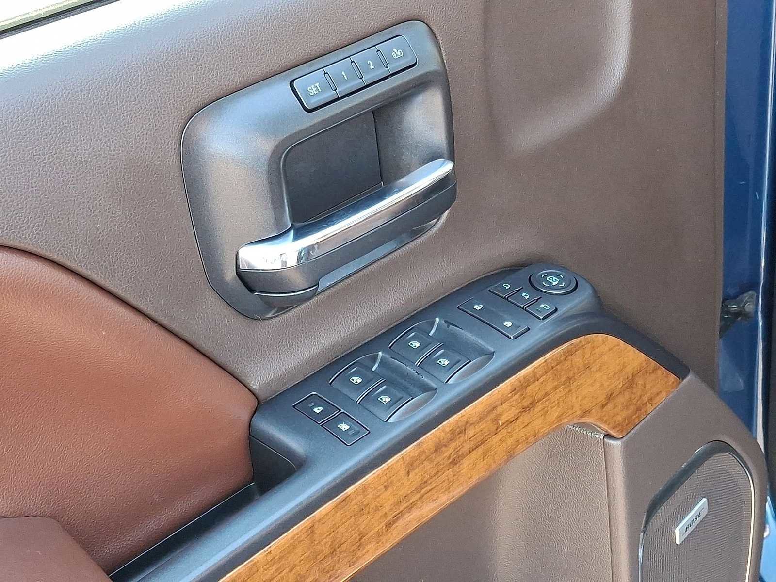 Used 2015 Chevrolet Silverado 1500 High Country w/ High Country Premium Package image 27