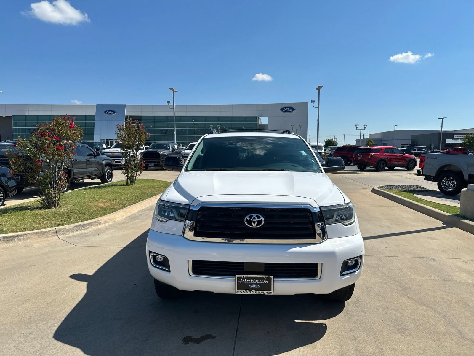 Used 2019 Toyota Sequoia TRD Sport AWD/4WD image 9