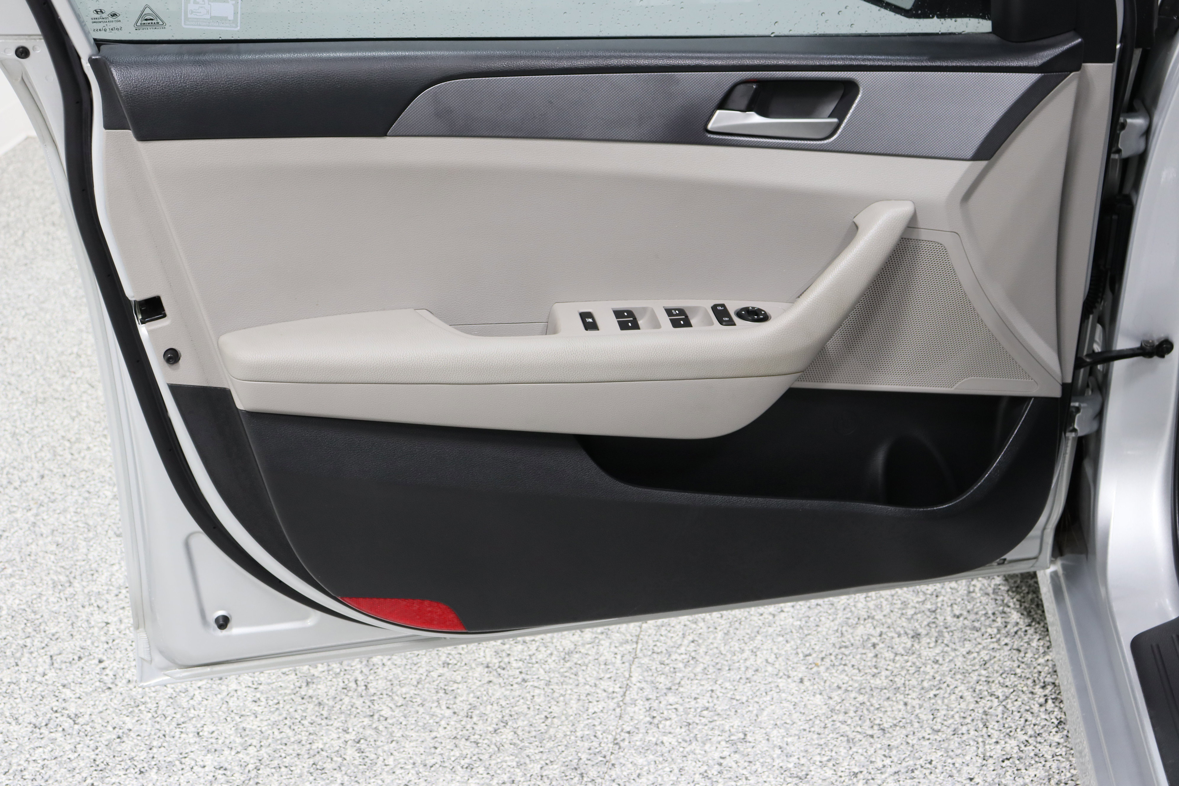 Used 2018 Hyundai Sonata SE image 12