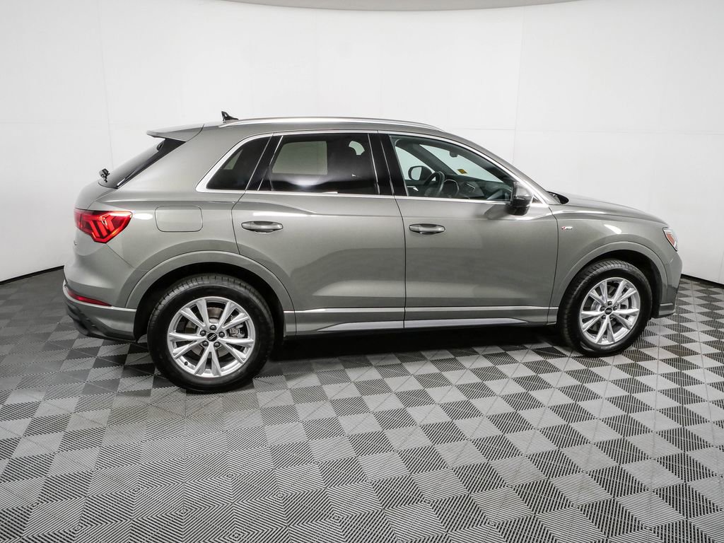 Used 2023 Audi Q3 2.0T Premium Plus w/ Premium Plus Package AWD/4WD image 2
