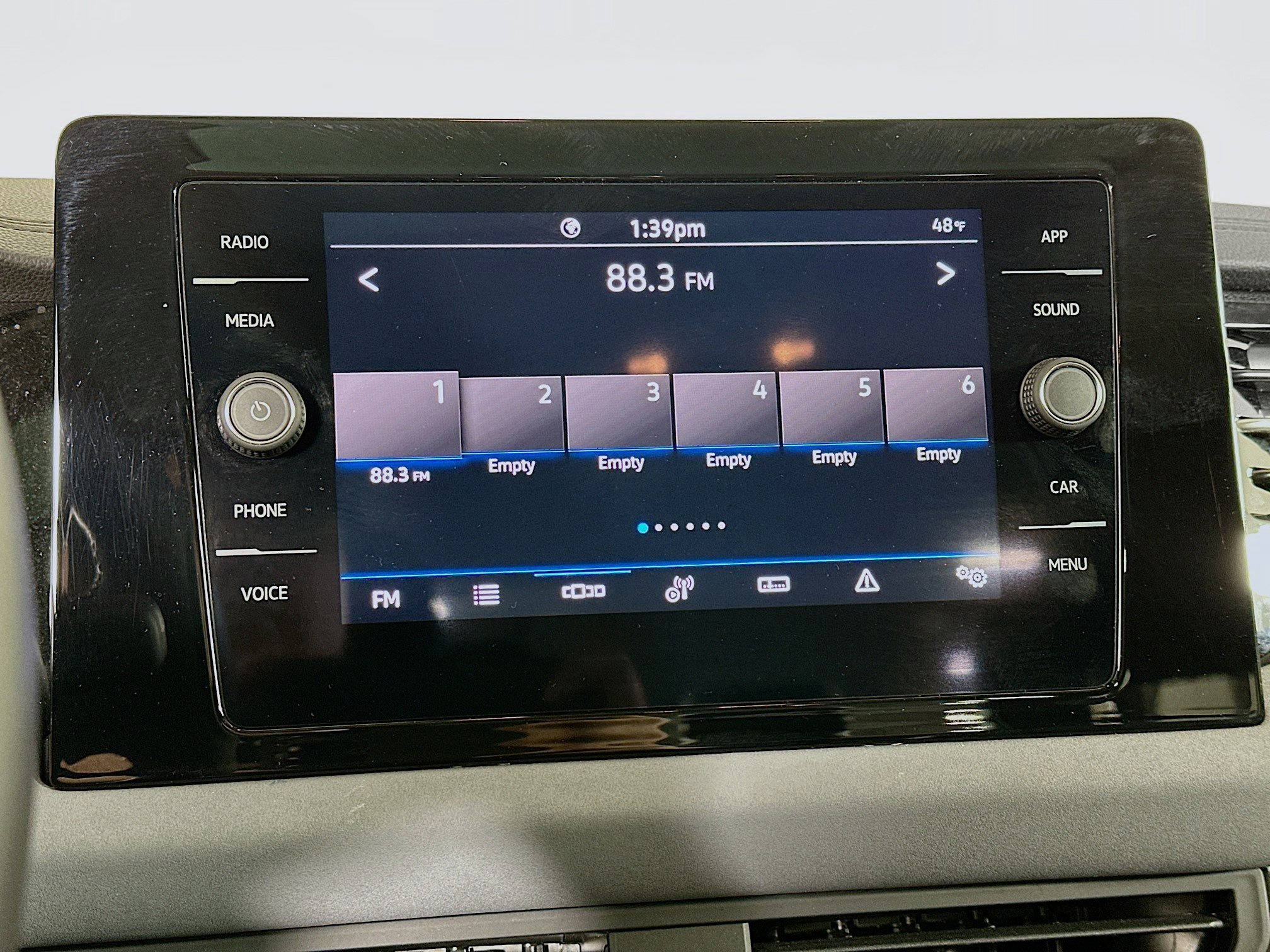 Used 2025 Volkswagen Jetta SE image 21