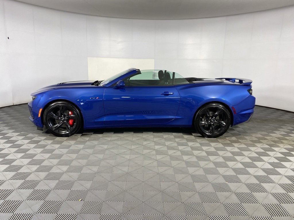 Used 2023 Chevrolet Camaro LT w/ RS Package image 8