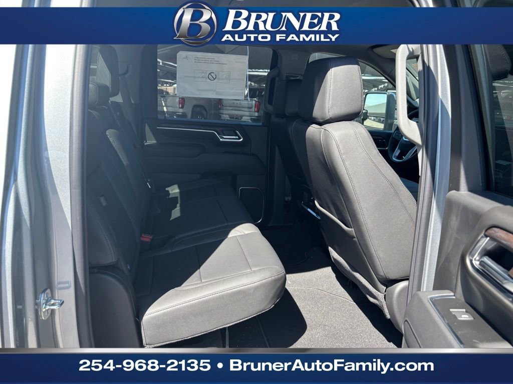 New 2026 GMC Sierra 3500 SLT w/ SLT Convenience Package image 19