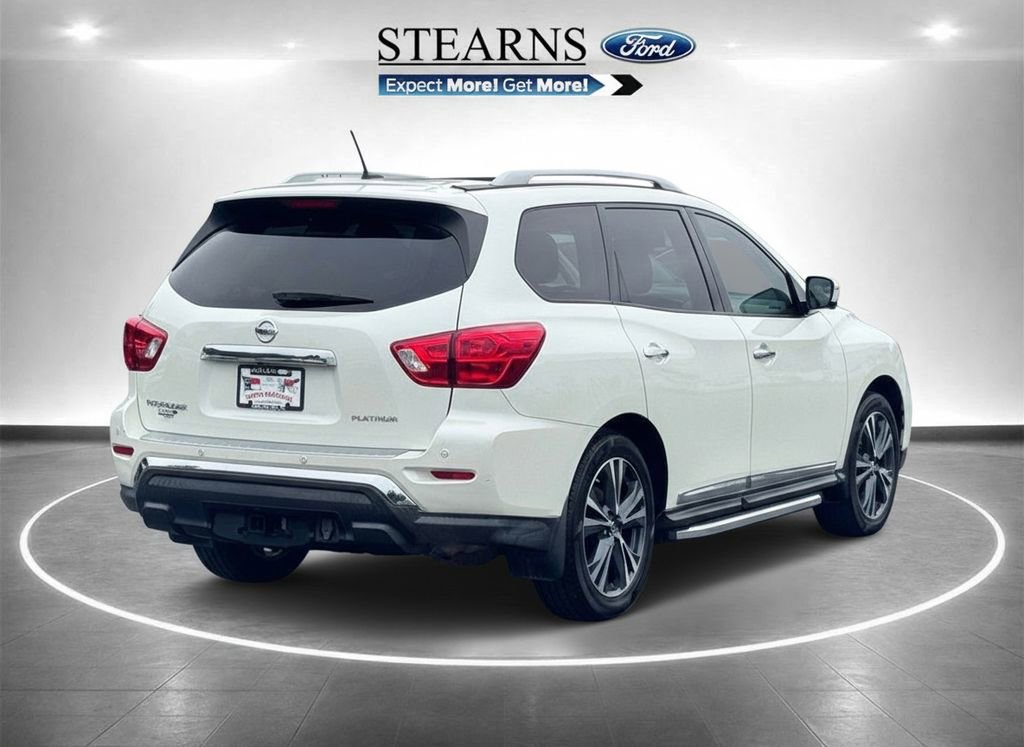 Used 2018 Nissan Pathfinder Platinum FWD image 18