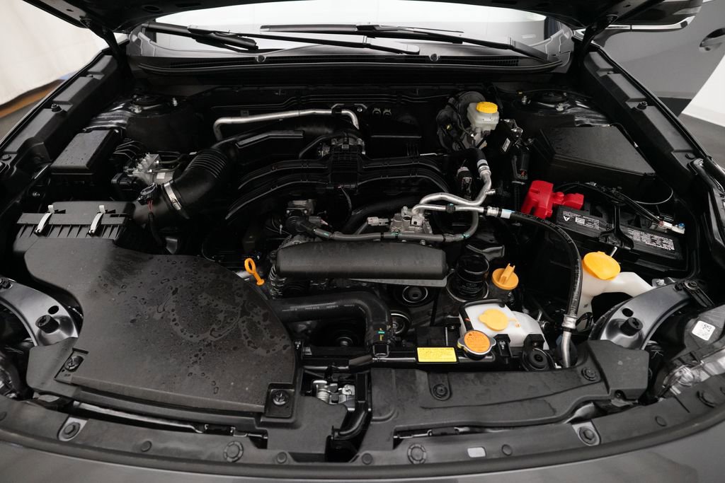 Used 2025 Subaru Outback Premium w/ Popular Package #1A image 3