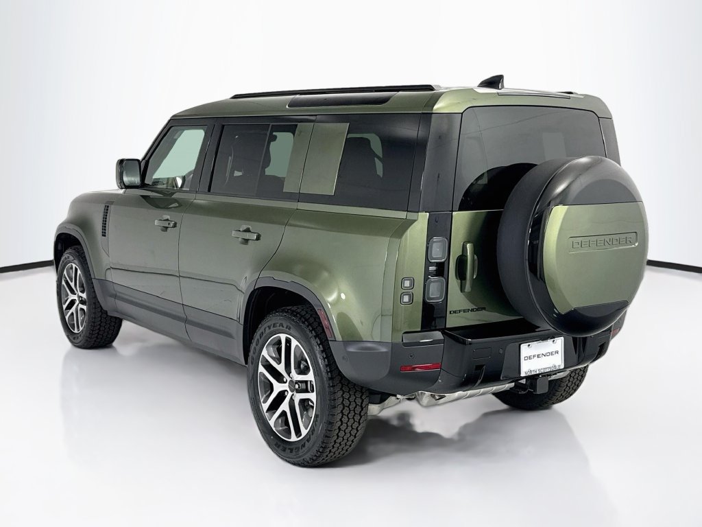 New 2026 Land Rover Defender 110 S AWD/4WD image 7