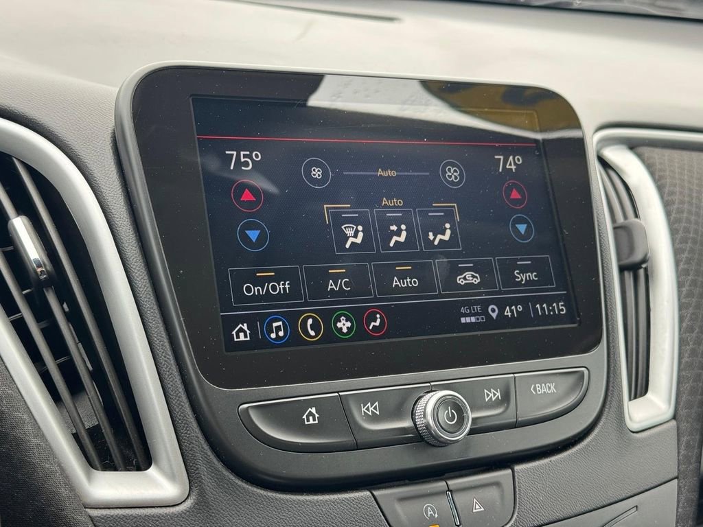 Used 2024 Chevrolet Malibu LT FWD image 24