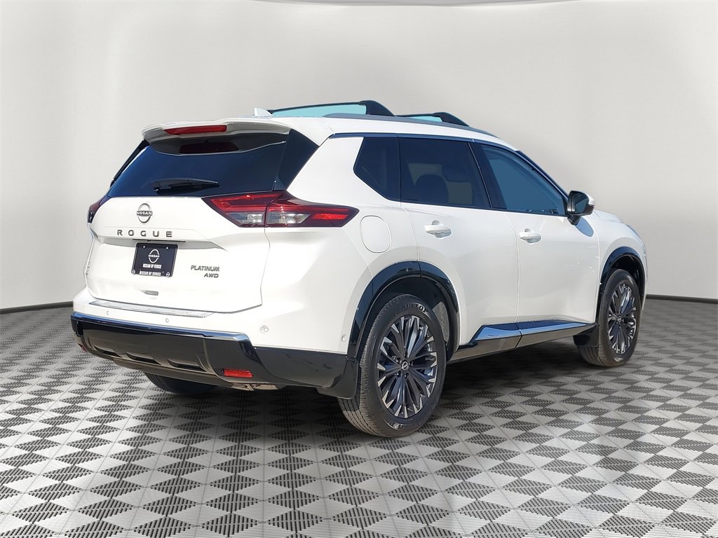 New 2026 Nissan Rogue Platinum image 2
