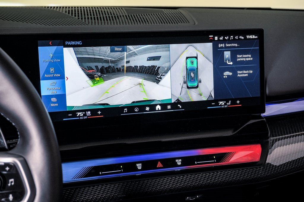 Used 2025 BMW M5 w/ Carbon Package image 28