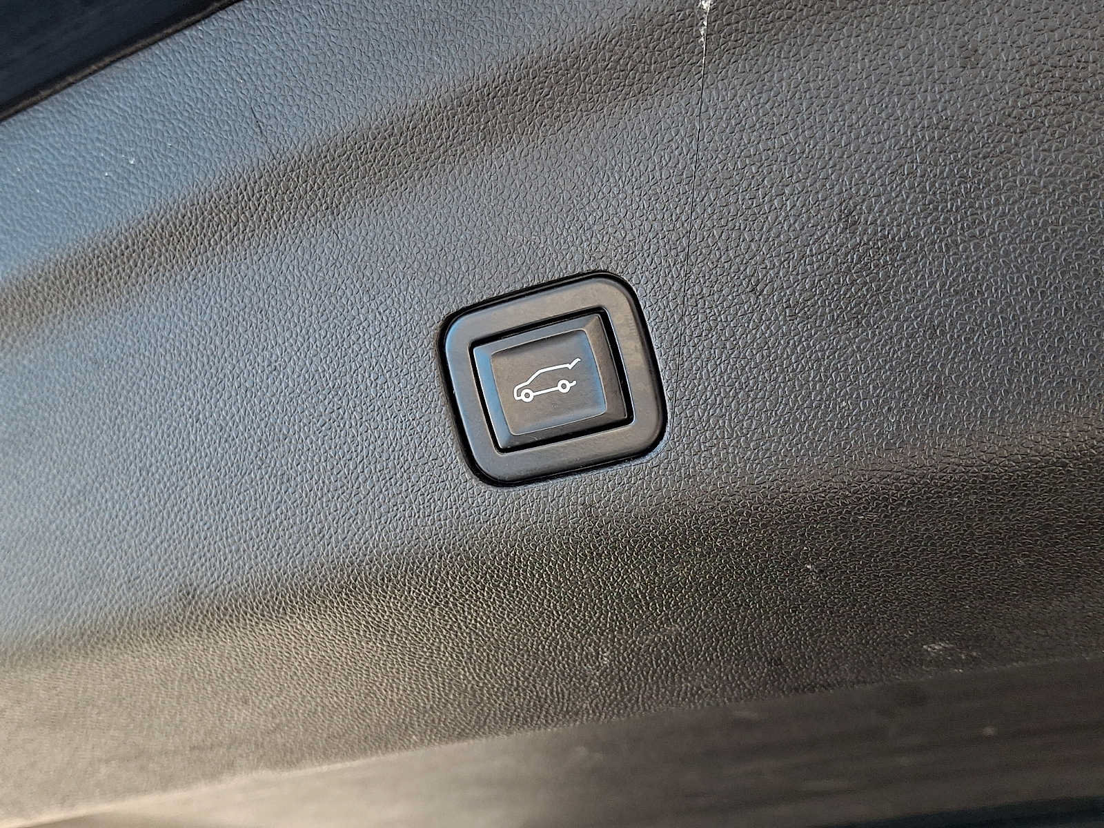 Used 2023 Chevrolet Tahoe LT AWD/4WD image 28