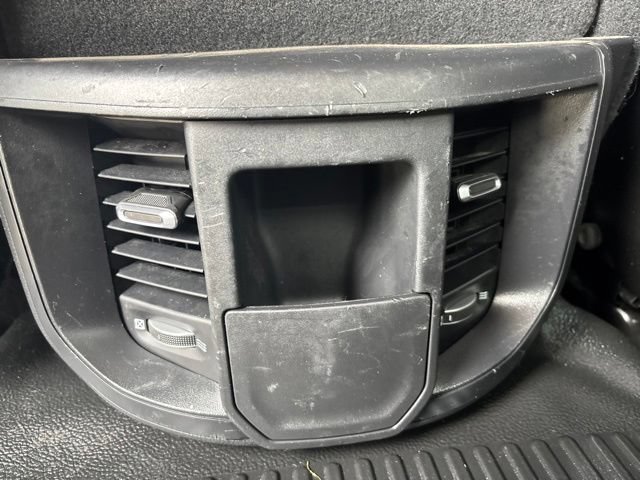 Used 2022 RAM 2500 Tradesman w/ Chrome Appearance Group AWD/4WD image 9