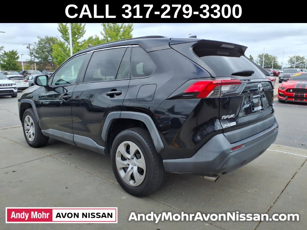 Used 2019 Toyota RAV4 LE AWD/4WD image 6