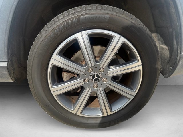Used 2021 Mercedes-Benz GLS 450 4MATIC image 23