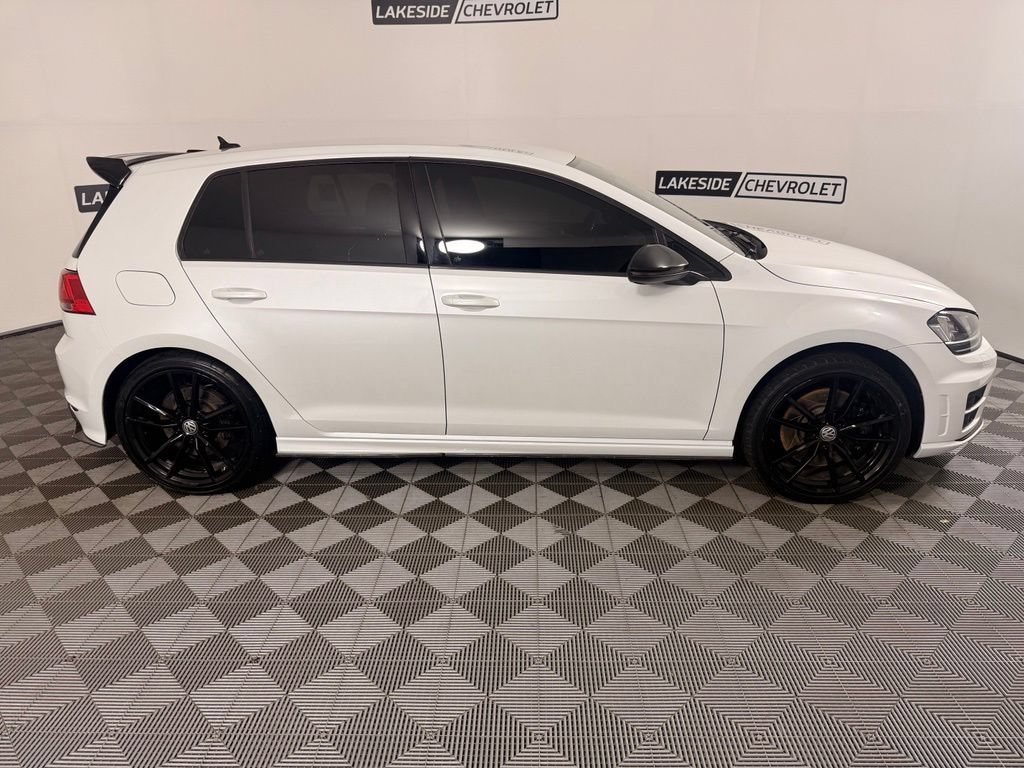 Used 2017 Volkswagen Golf R 4-Door AWD/4WD image 7