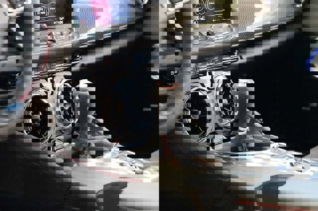 Used 2019 Chevrolet Camaro ZL1 image 58