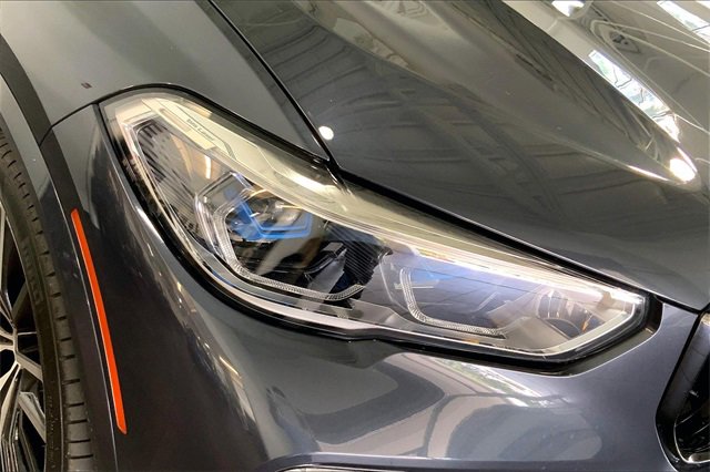 Used 2021 BMW X5 M50i w/ Executive Package image 27