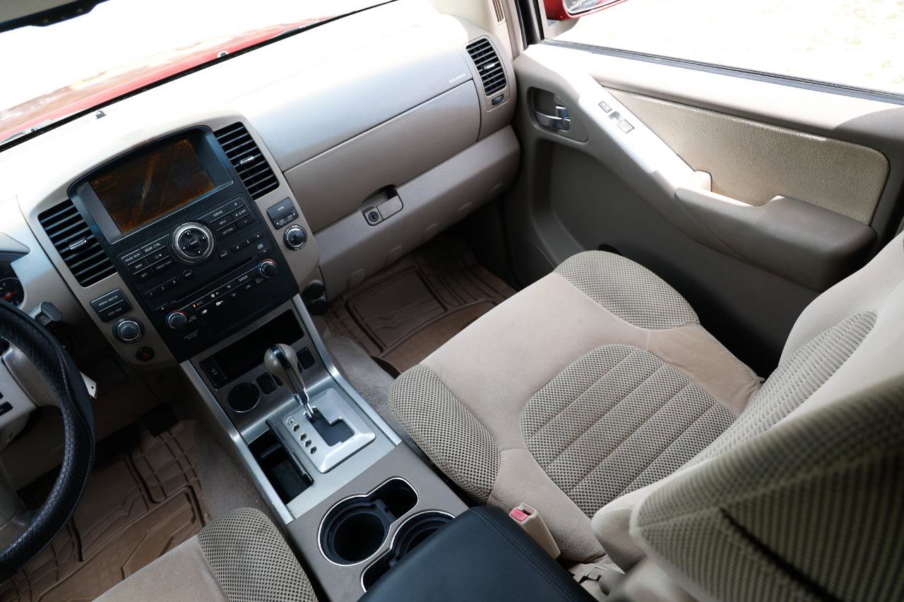 Used 2008 Nissan Pathfinder SE RWD image 22