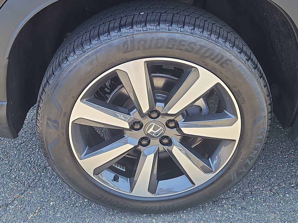 Used 2023 Honda Pilot Elite image 9